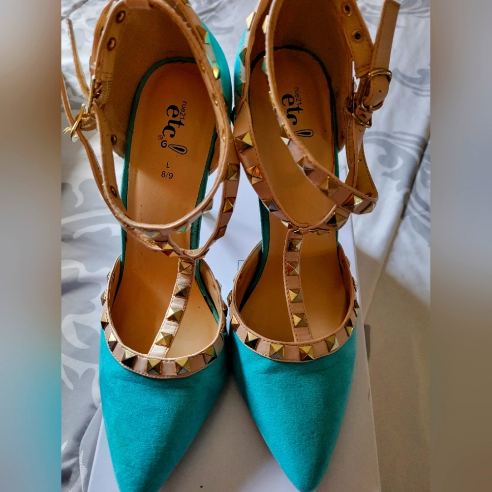 Rue 21 Heels Suede Women Size 8/9 Teal blue Ankle Strap EUC